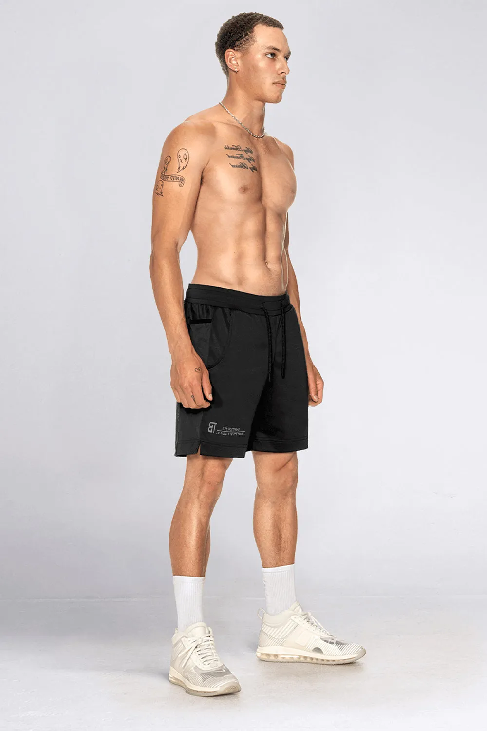 3800 . Momentum Regular-Fit Shorts - Black