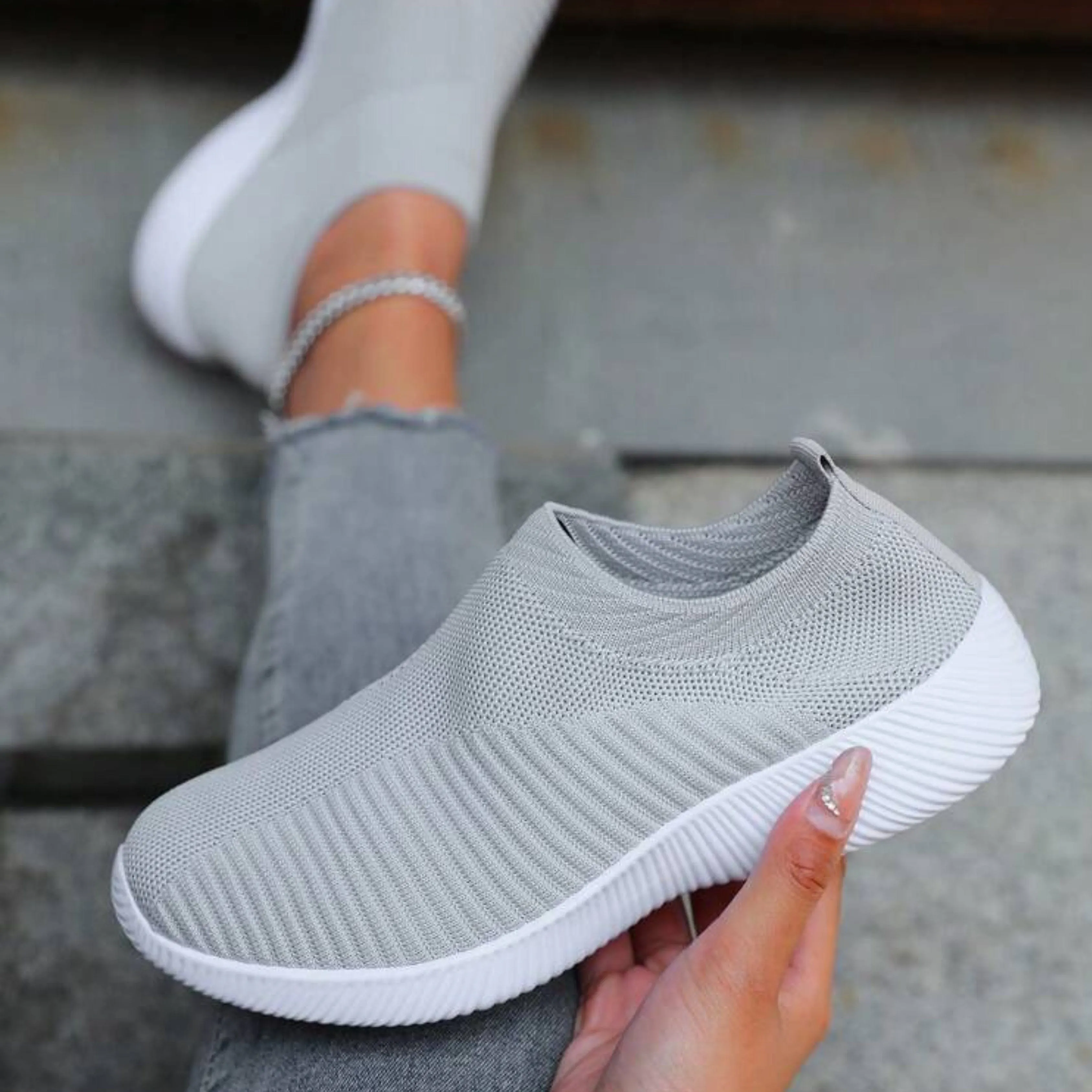 Casual Lightweight Breathable Slip-On Sneakers