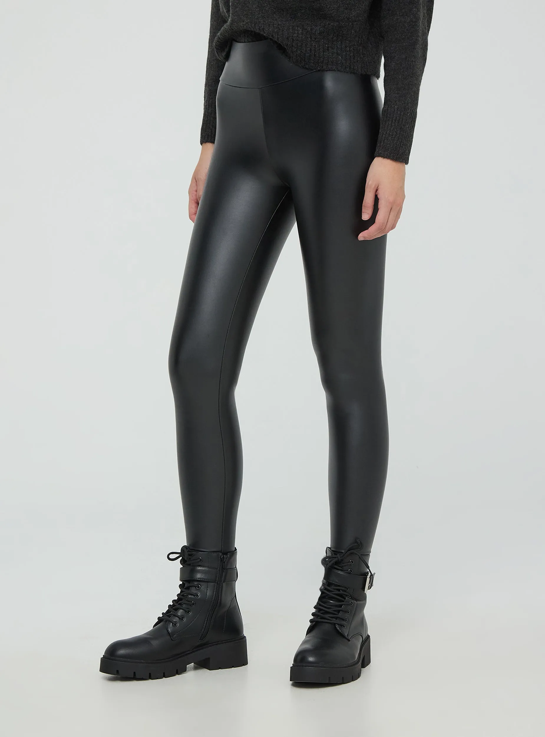 Woman Full-length leggings